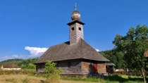 Biserica de lemn de la Grosi