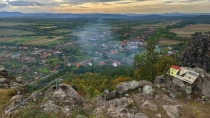 Ruinele Cetatii Dezna din jud Arad