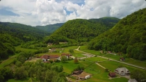 Paradisul Verde de la Poalele Pietrei Craiului - Plaiul Foii